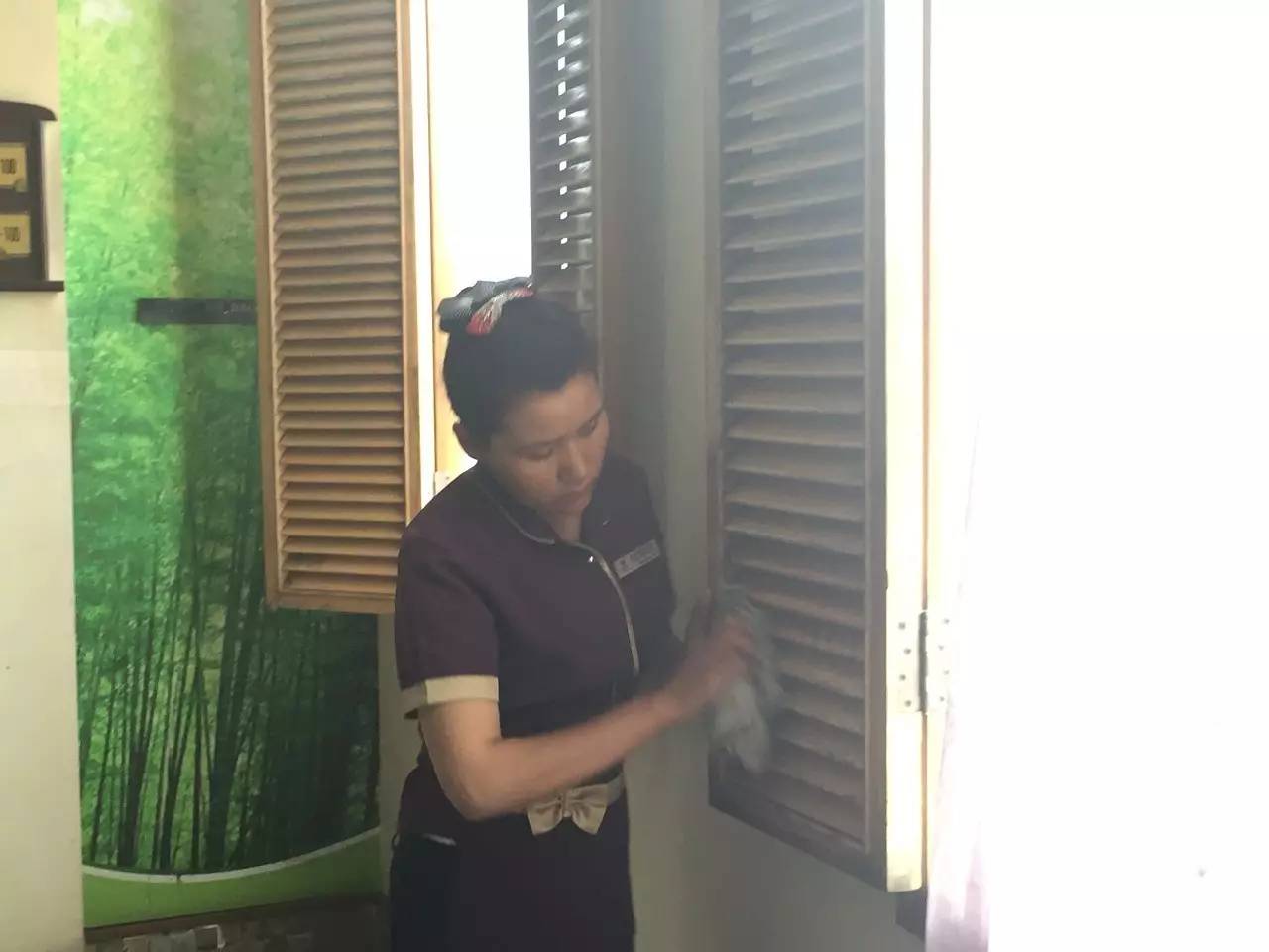 阿瓦尼薩·麥麥提敏分配至康休部在工作中